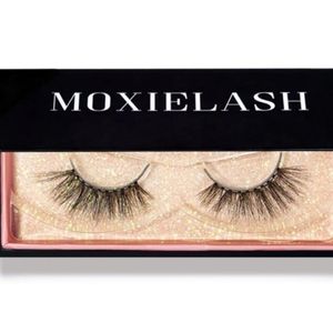 MoxieLash Sassy Lash + FREEBIE ITEM OF YOUR CHOICE!